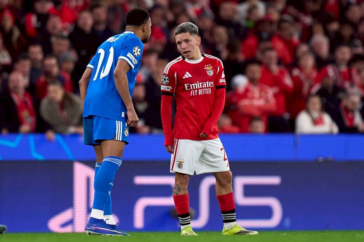 นักฟุตบอลอตาลันต้าในศึกยูฟ่า แชมเปี้ยนส์ ลีก