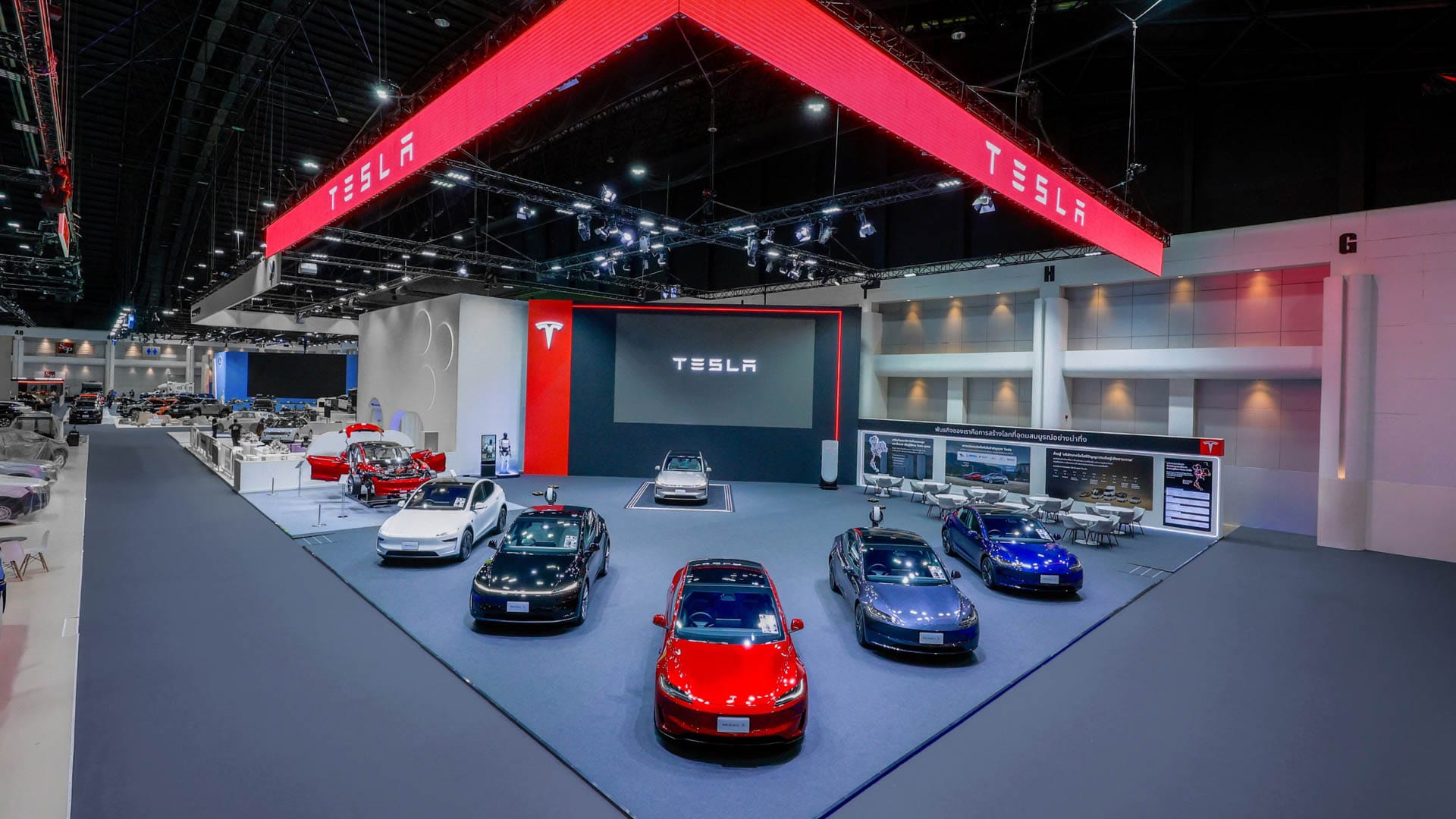 ภาพประกอบ Tesla Model Y L Premium ในงาน Motor Show 2026