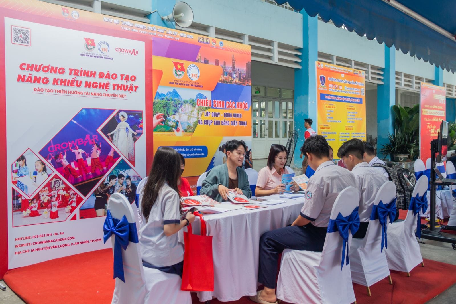 ภาพประกอบ: บรรยากาศงานแนะแนวการศึกษา