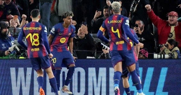 ภาพนักเตะลิเวอร์พูลและอาร์เซนอล