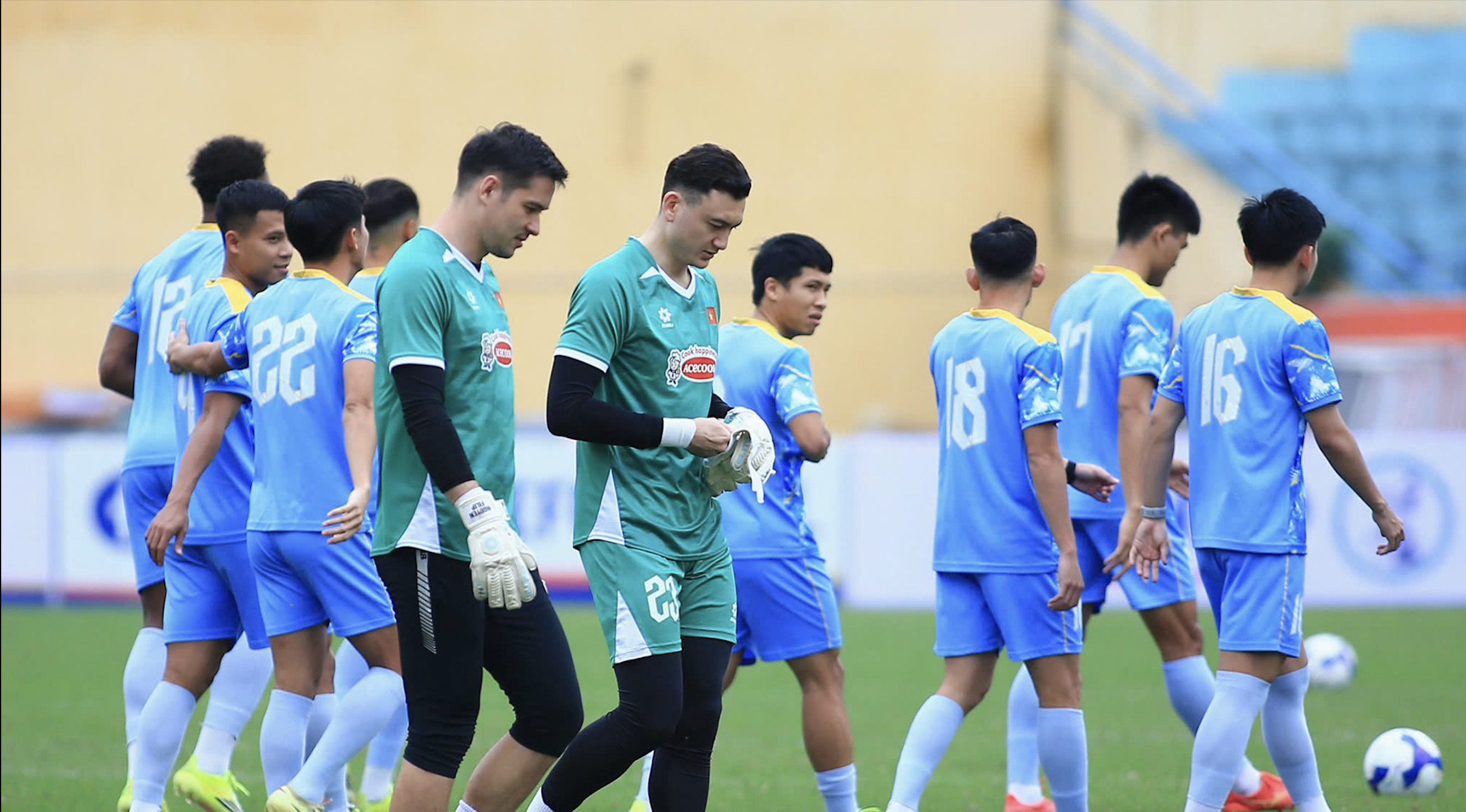 ภาพประกอบการฝึกซ้อมของทีมชาติเวียดนาม