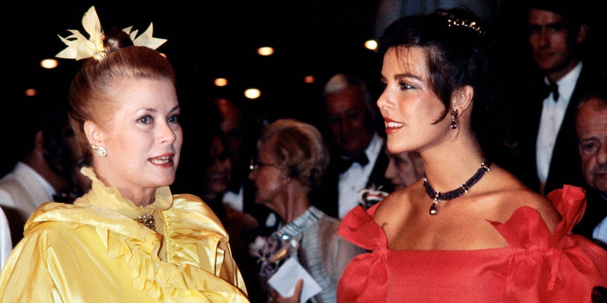 ภาพประกอบ Charlotte Casiraghi ในงาน Rose Ball