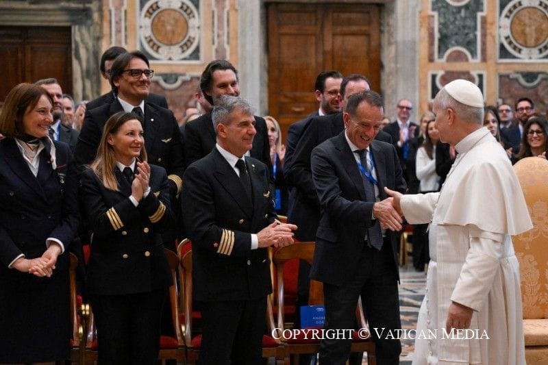ภาพประกอบ: เครื่องบินและสันติภาพ