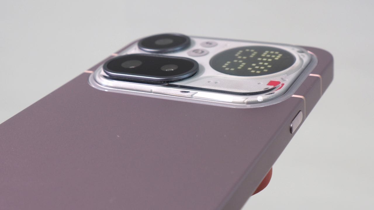 Nothing Phone (4a) Pro สี Pink Metal พร้อม Glyph Interface