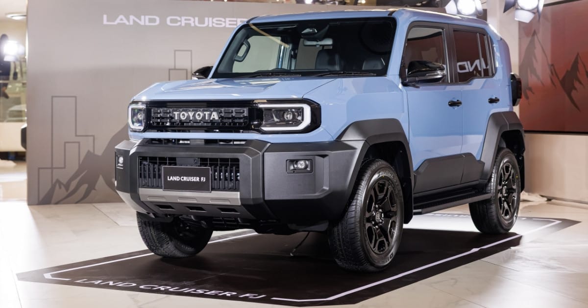 ภายใน Toyota Land Cruiser FJ