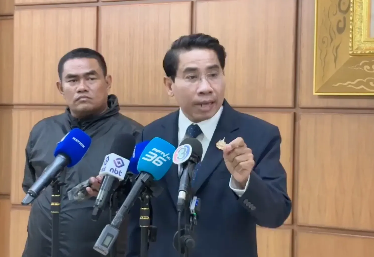 ภาพประกอบ: กกต. รับคำให้การจากพยาน