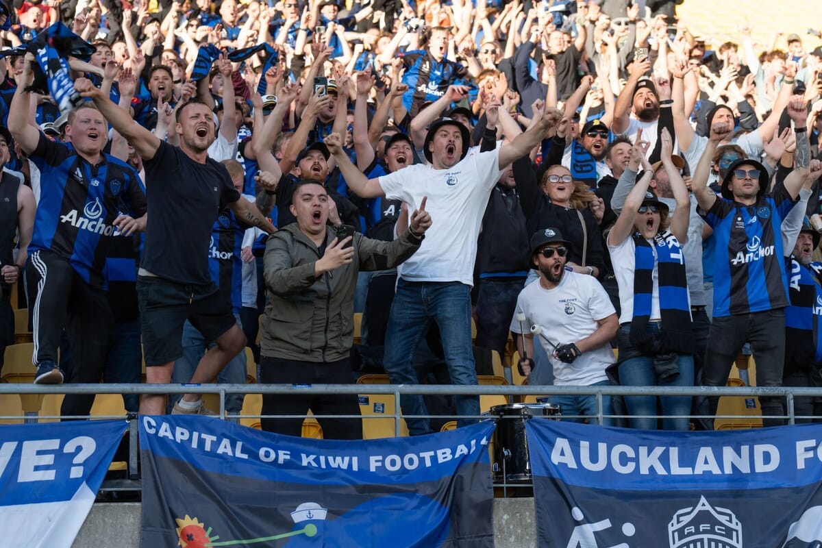 ศึกใหญ่ A-League: ออคแลนด์ เอฟซี ปะทะ เมลเบิร์น ซิตี้ – ใครจะคว้าชัยในนัดชี้ชะตา?