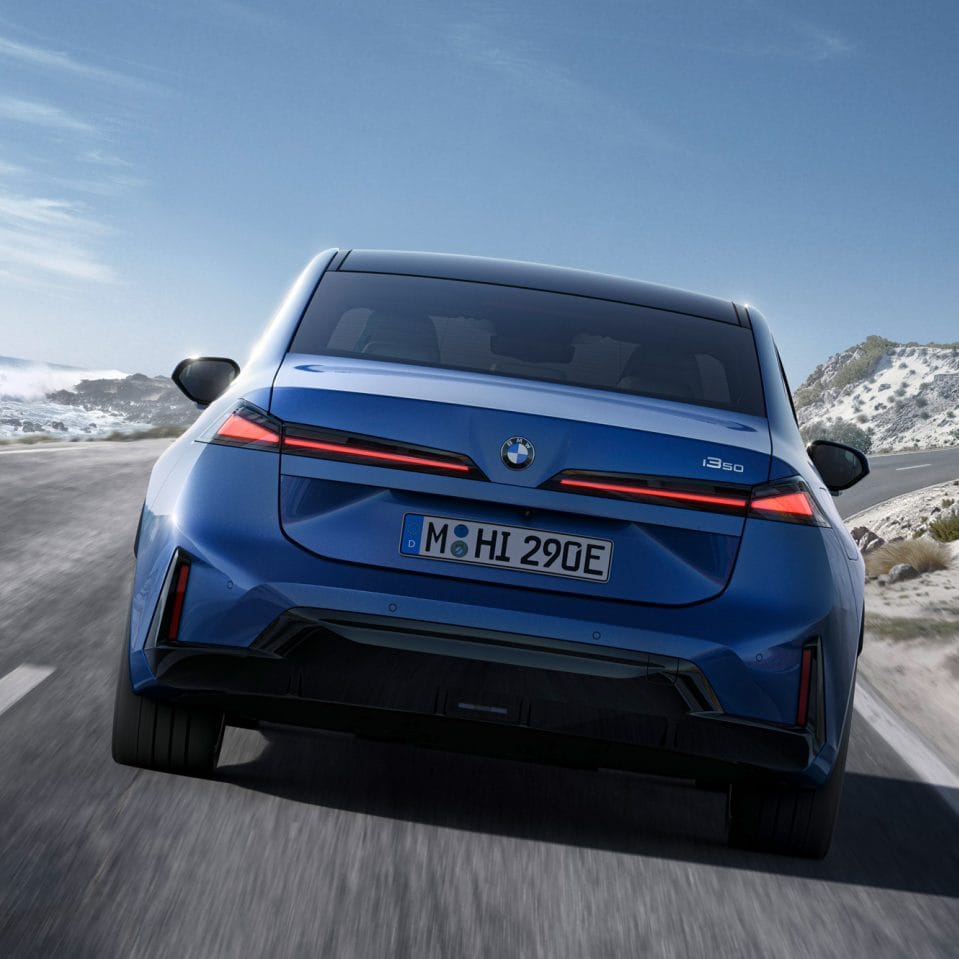 Tesla Model 3: สปอร์ตซีดานไฟฟ้าที่เหนือกว่า มัดใจคนไทยใน Motor Show 2026