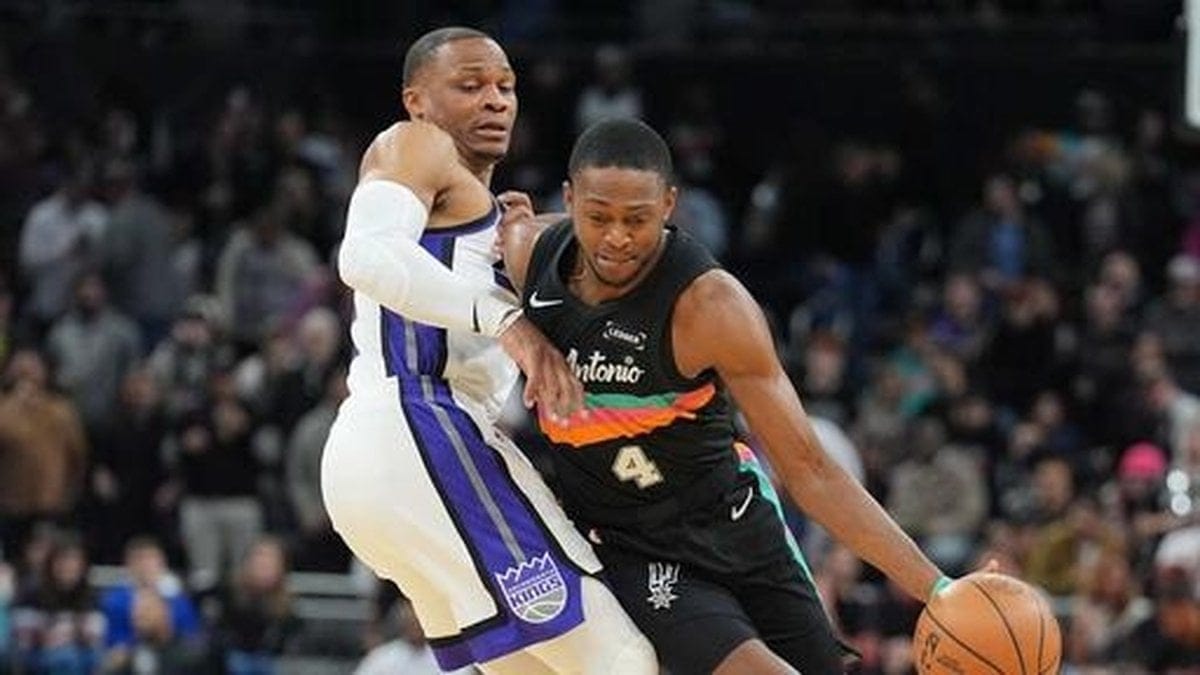 Spurs ถล่ม Kings ด้วยการยิงสามแต้มเป็นประวัติการณ์: วิเคราะห์ฟอร์มสุดโหดของ San Antonio