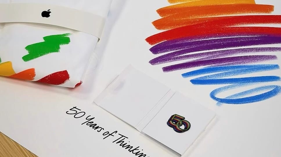 Apple ฉลอง 50 ปีสุดยิ่งใหญ่: แจกของขวัญพนักงาน จัดคอนเสิร์ตลับ พร้อมย้อนรอยตำนานเทคโนโลยีโลก