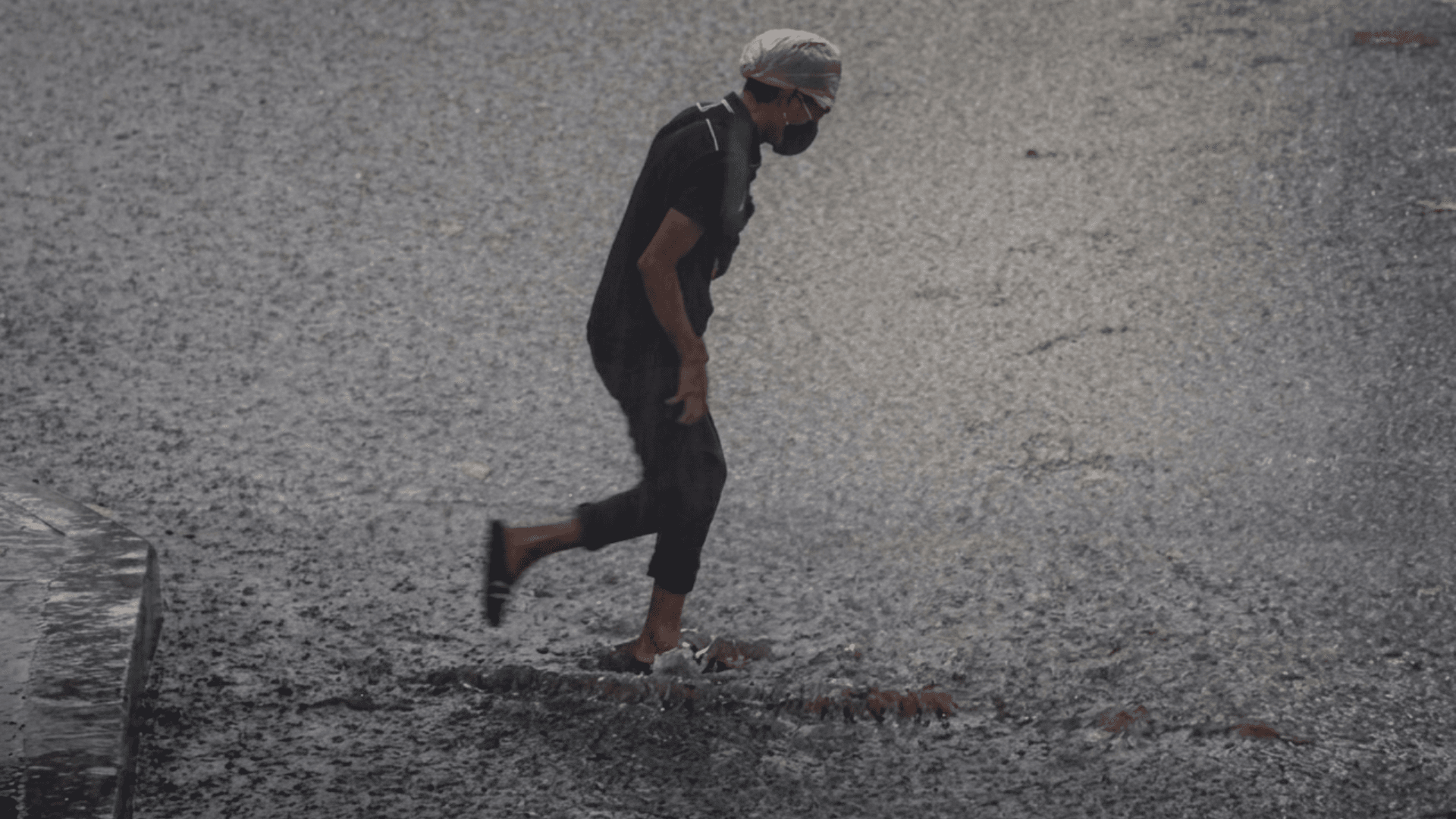 พยากรณ์อากาศกรุงเทพฯ: เตรียมรับมือฝนฟ้าคะนอง ลมกระโชกแรง และการมาของฤดูฝน