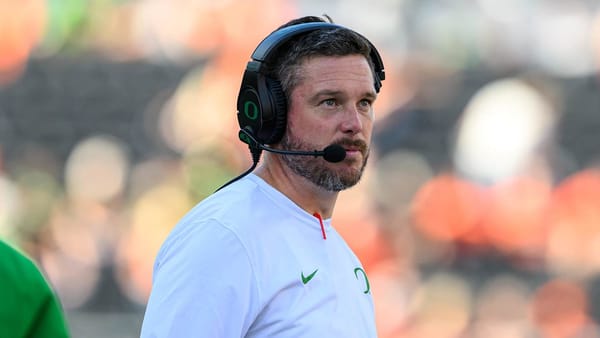 แนวรุก: หัวใจสำคัญที่มองไม่เห็นในการแข่งขันฟุตบอลระดับวิทยาลัย