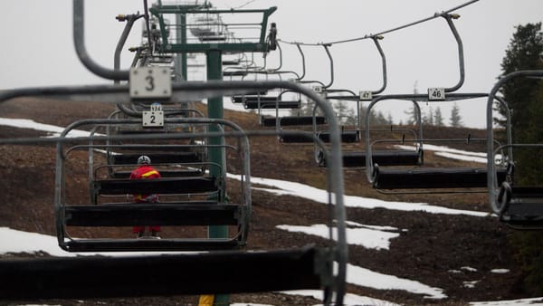 วิกฤตสภาพภูมิอากาศ: ผลกระทบกว้างขวางจากยอดเขาสู่นโยบายระดับโลก