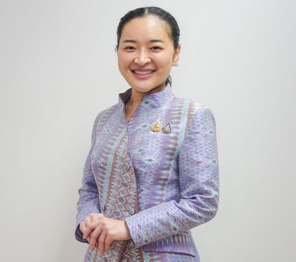 สถานการณ์ไทย: จากประเด็นการเมือง สู่เศรษฐกิจ และมรดกอาหารอันล้ำค่า