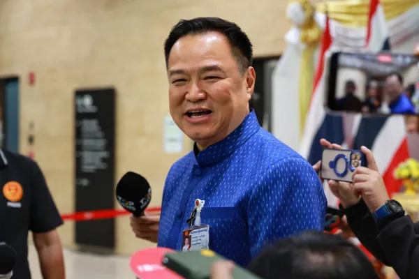 'อนุทิน' ยัน 'น้ำมัน' ในประเทศไม่ขาดแคลน แต่ขอประชาชนช่วยประหยัด พร้อมเผยมาตรการรัฐสร้างความมั่นคงพลังงาน