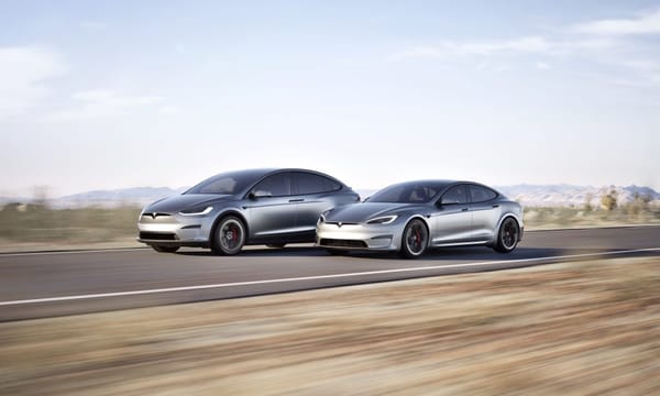 นวัตกรรมขับเคลื่อนอนาคต: Tesla กับจุดเปลี่ยนครั้งสำคัญ